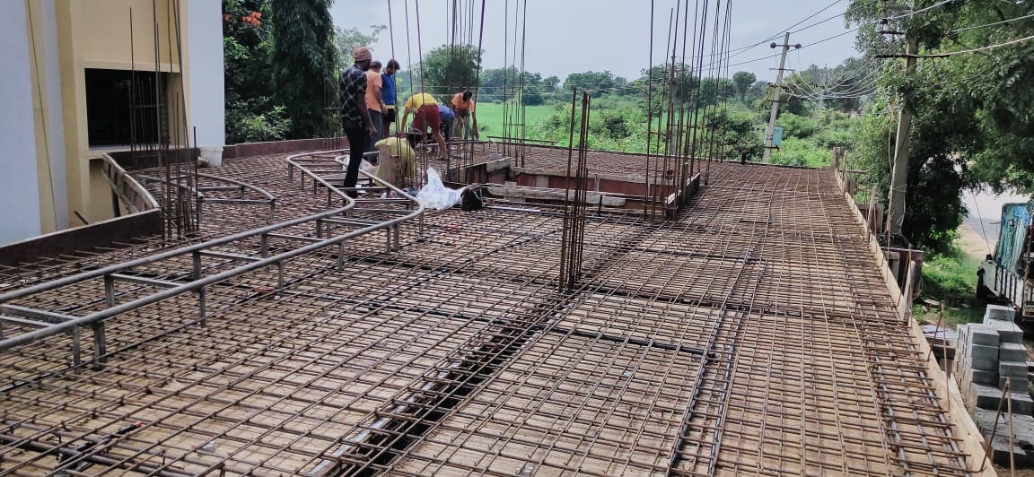 Building contractors -Glad Infra